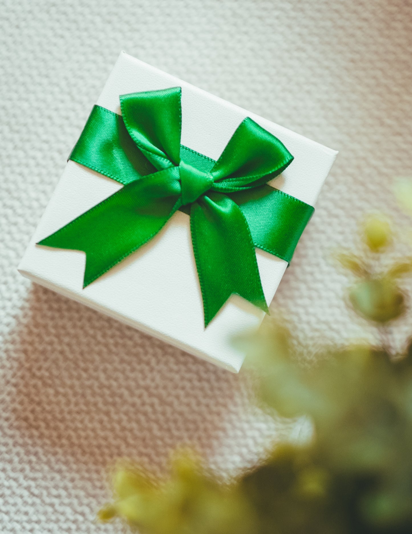 THE HANDMADEBYOG GIFT BOX