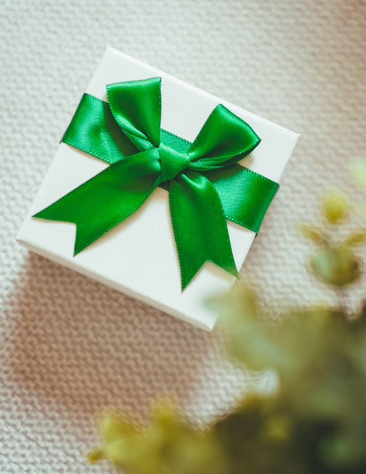 THE HANDMADEBYOG GIFT BOX